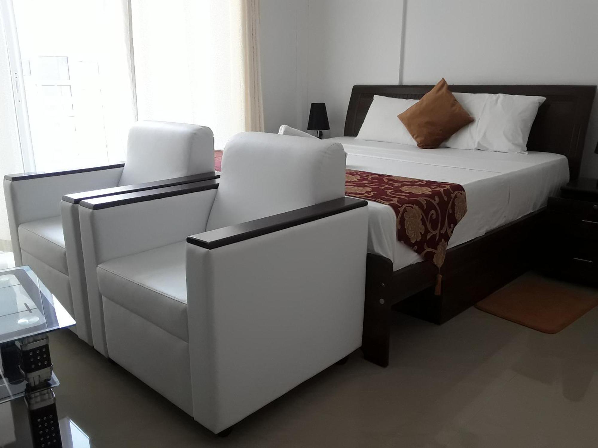 Diamond Plaza 3*
